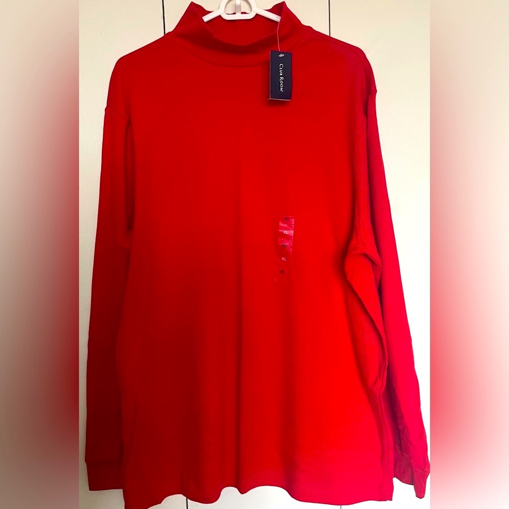 Club Room Red Long Sleeve Tee